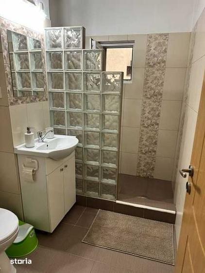 Inchiriez apartament 3 camere - 1
