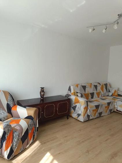 inchiriez apartament 2 camere, etaj3 4, - 1