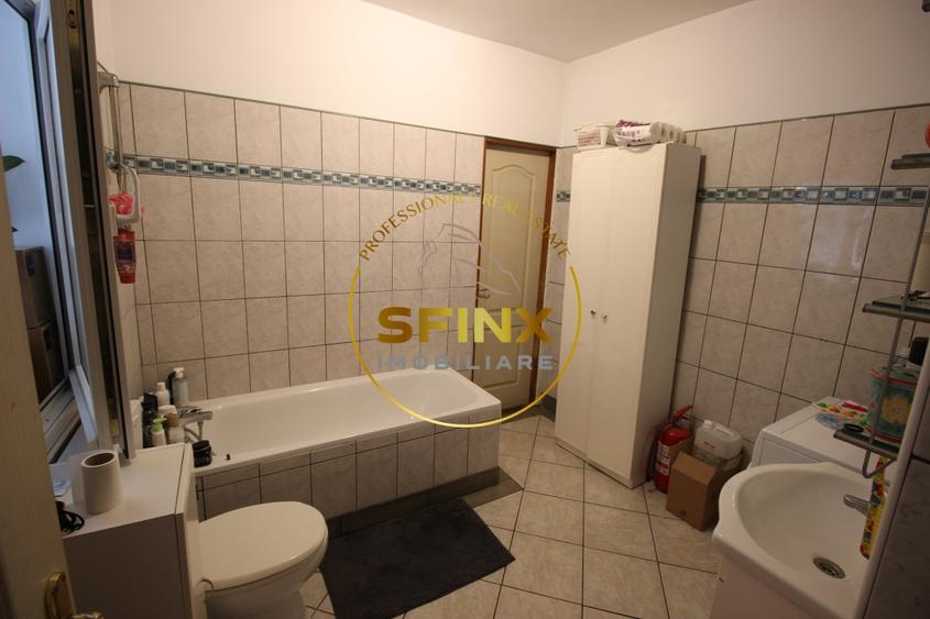 Casă individuală cu 5 camere cu Canalizare în Gara de Nord