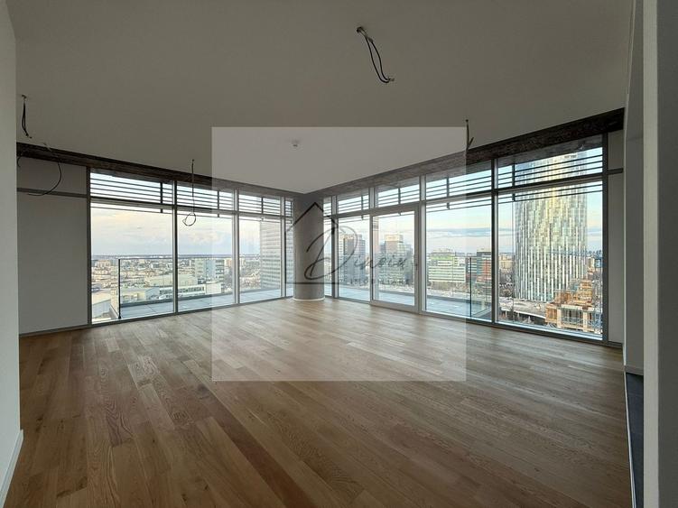 Apartament cu 4 camere decomandat în Floreasca