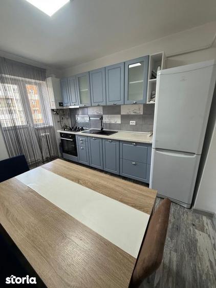 Apartament cu 2 camere decomandat în 1 Mai