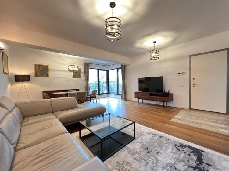 Apartament cu 3 camere în Dorobanți