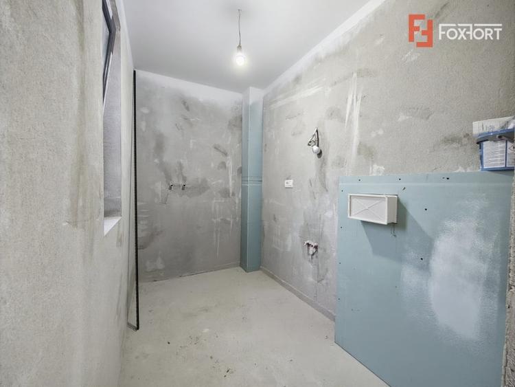 Duplex cu 4 camere semidecomandat cu Canalizare în Giroc