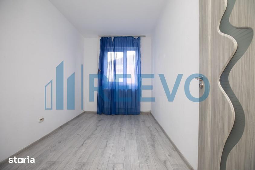 Apartament cu 3 camere decomandat în Republicii