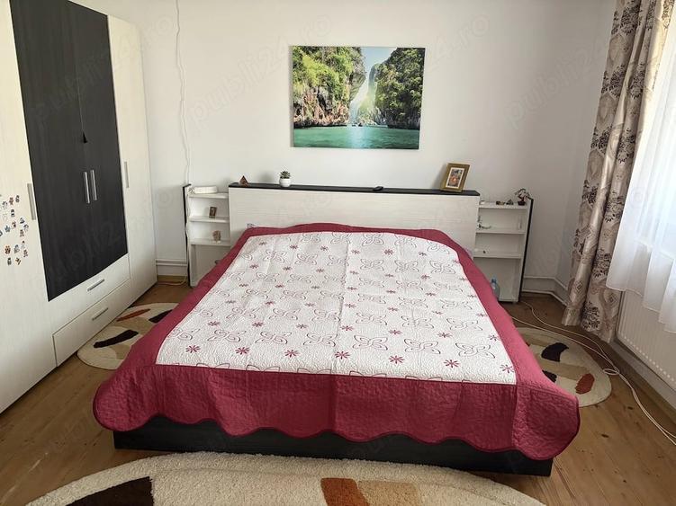 Casă cu Teren 900 Mp în Central