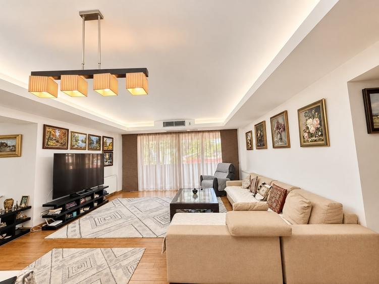Apartament cu 3 camere decomandat în Eminescu