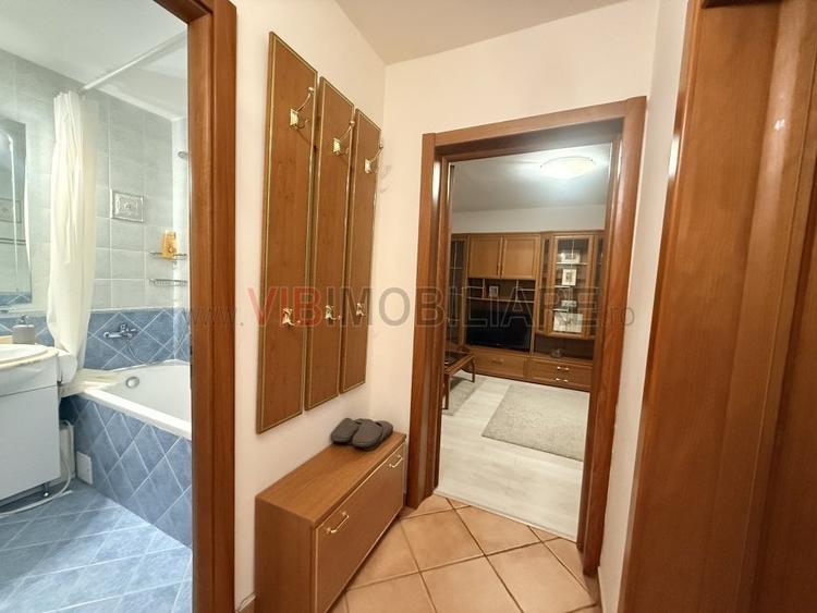 Apartament cu 3 camere decomandat în Grivița