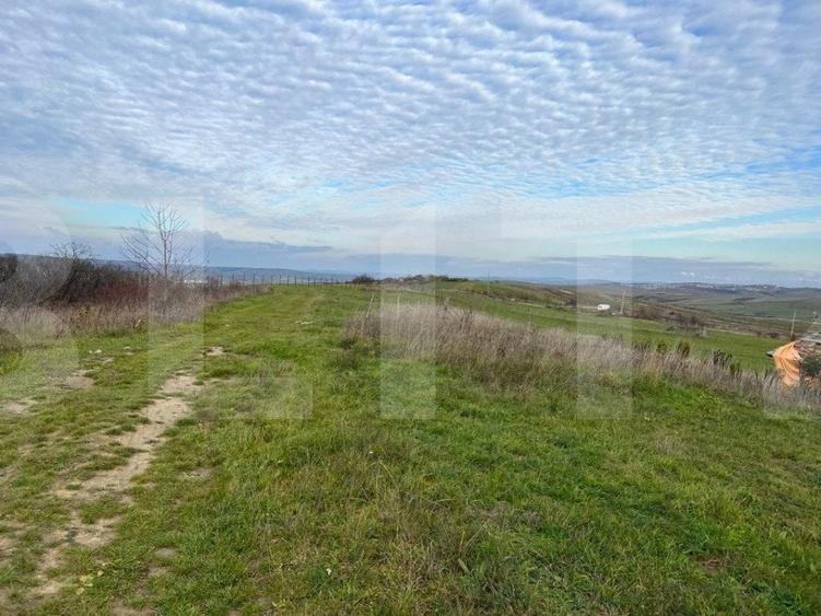 Teren Construcții intravilan de 1750 mp, în Borhanci