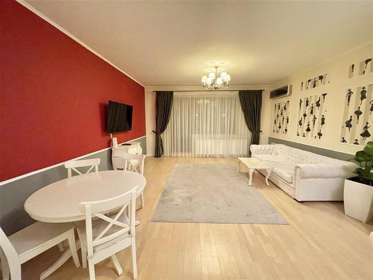 Apartament cu 3 camere decomandat în Herăstrău
