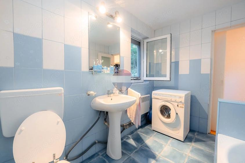 Casă cu Teren 1292 Mp în Drăganu