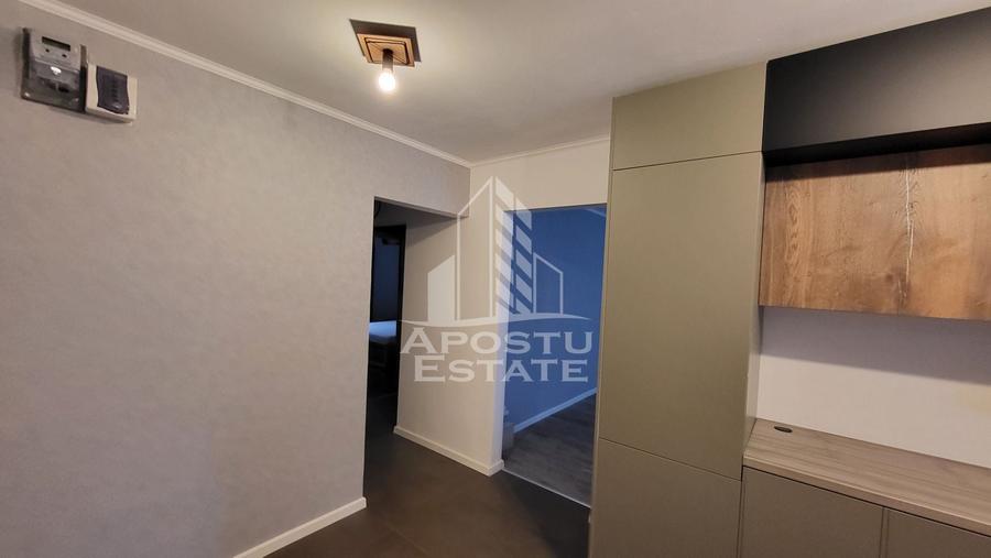 Apartament cu 3 camere decomandat, mobilat în Aradului