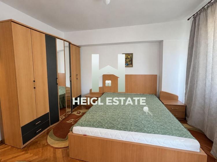 Apartament cu 3 camere decomandat în Complex Studențesc