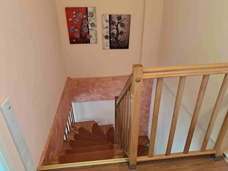 Apartament cu 3 camere decomandat în Tudor