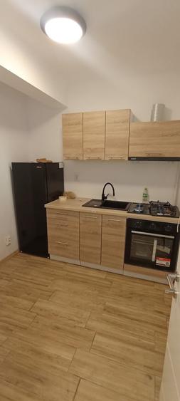 Apartament cu 3 camere decomandat în Cantemir
