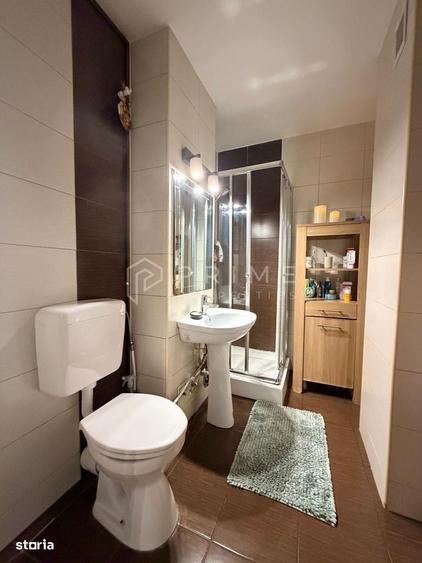 Apartament cu 3 camere decomandat în Tudor