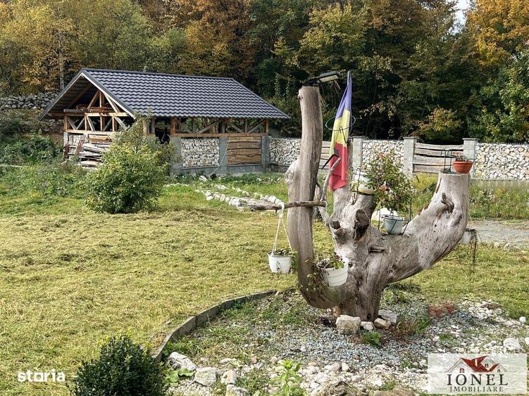 Casă cu 4 camere în Bălmoșești