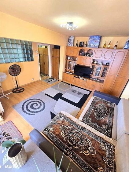 Apartament cu 2 camere semidecomandat în Careiului