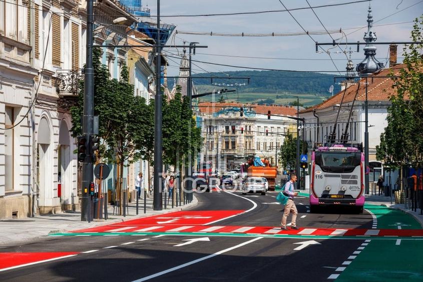 Birou, de 90 mp, în Central