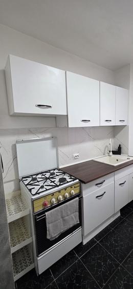 Apartament cu 2 camere semidecomandat în Nufărul