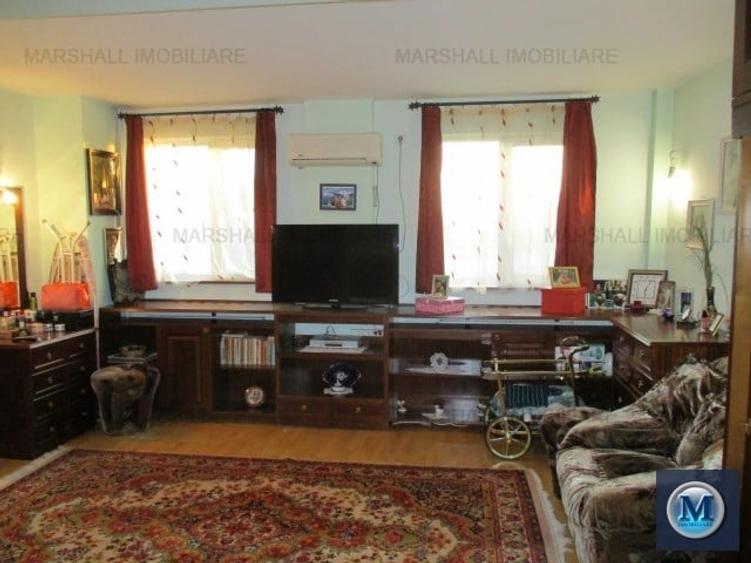 Casă cu 7 camere cu Canalizare în Central
