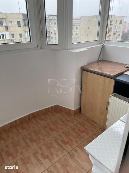 Apartament cu 3 camere decomandat în 13 Septembrie