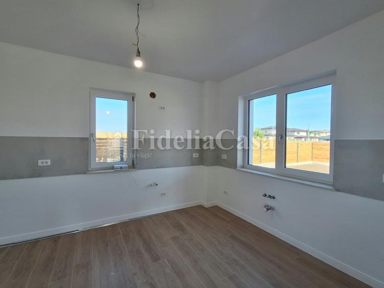 Casă cu 4 camere cu Teren 528 Mp în Breazu
