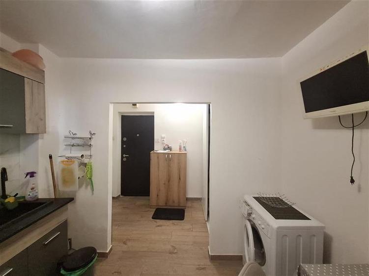 Garsonieră decomandată în Gară