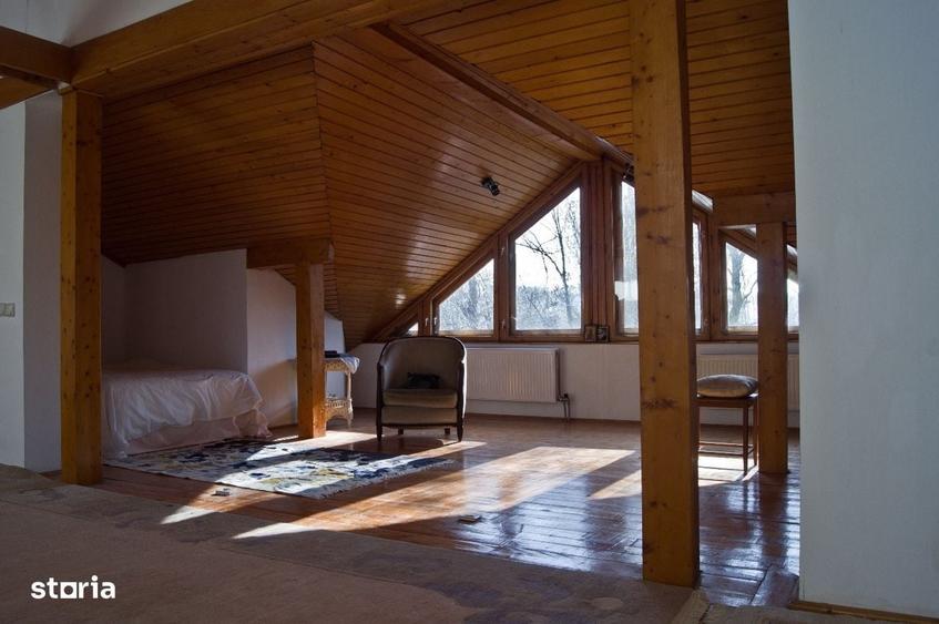 Casă cu 4 camere cu Teren 2651 Mp în Gruiu