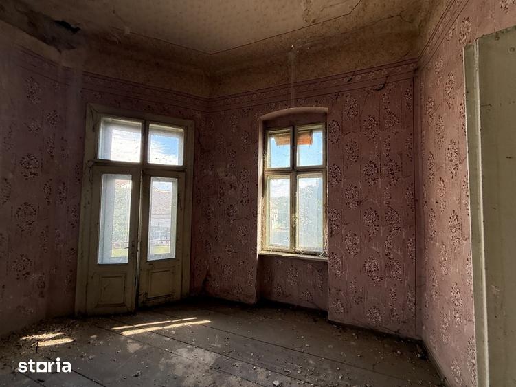 Apartament cu 5 camere în Traian