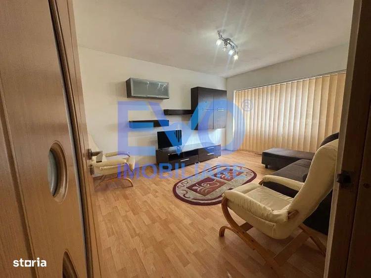 Apartament cu 3 camere decomandat, mobilat în Dacia