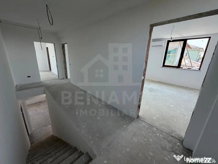 Casă cu 5 camere cu Teren 500 Mp în Cârcea