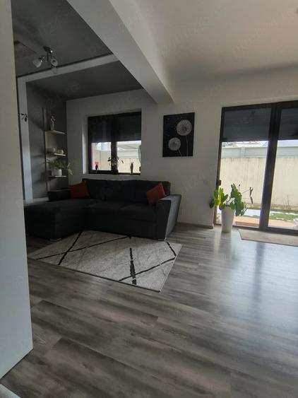 Casă cu Teren 122 Mp în Central