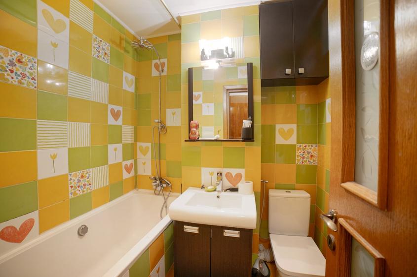 Apartament cu 4 camere decomandat, mobilat în Iancului
