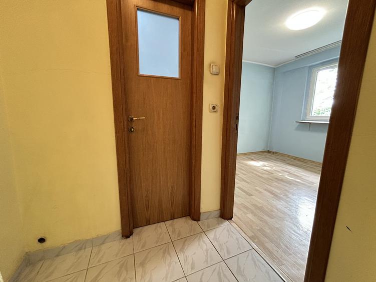 Apartament cu 2 camere semidecomandat în Pantelimon