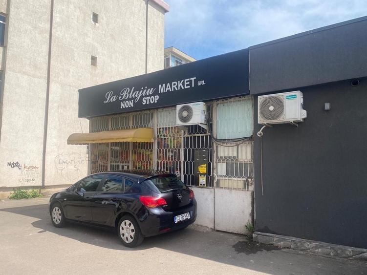 Spațiu comercial, de 35 mp, în Poarta 6