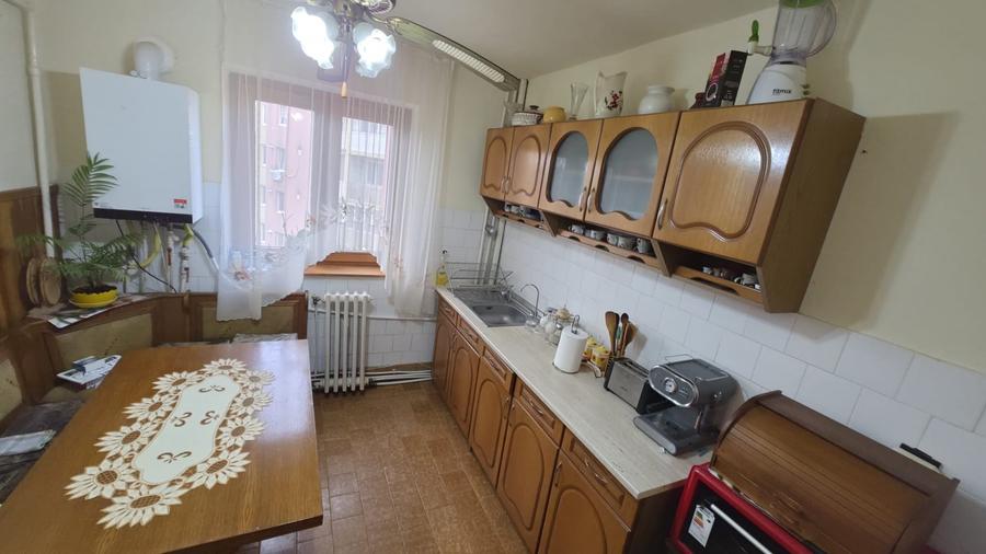 Apartament cu 3 camere în Aiud