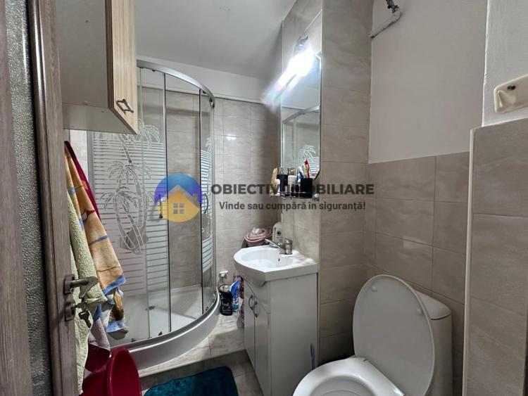 Garsonieră semidecomandată, mobilată în Dărmănești