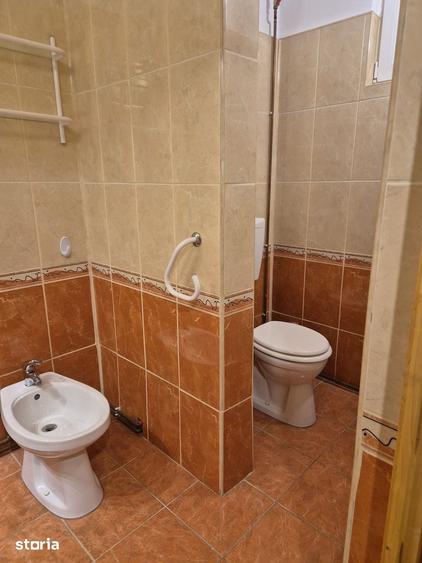 Apartament cu 3 camere decomandat în Romanilor