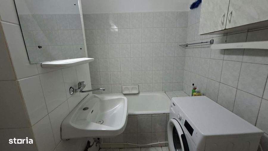 Apartament cu 3 camere în 7 Noiembrie