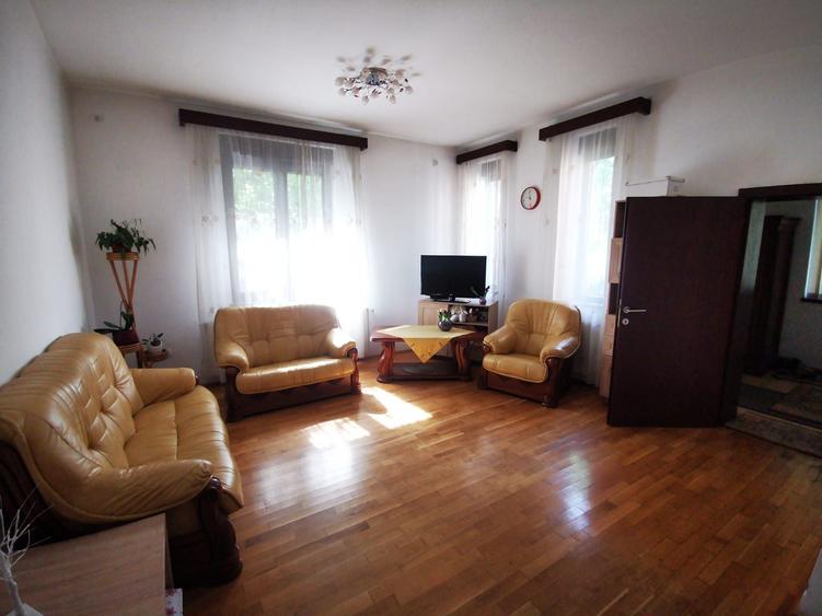 Casă cu 6 camere cu Canalizare în Bogdăneștilor