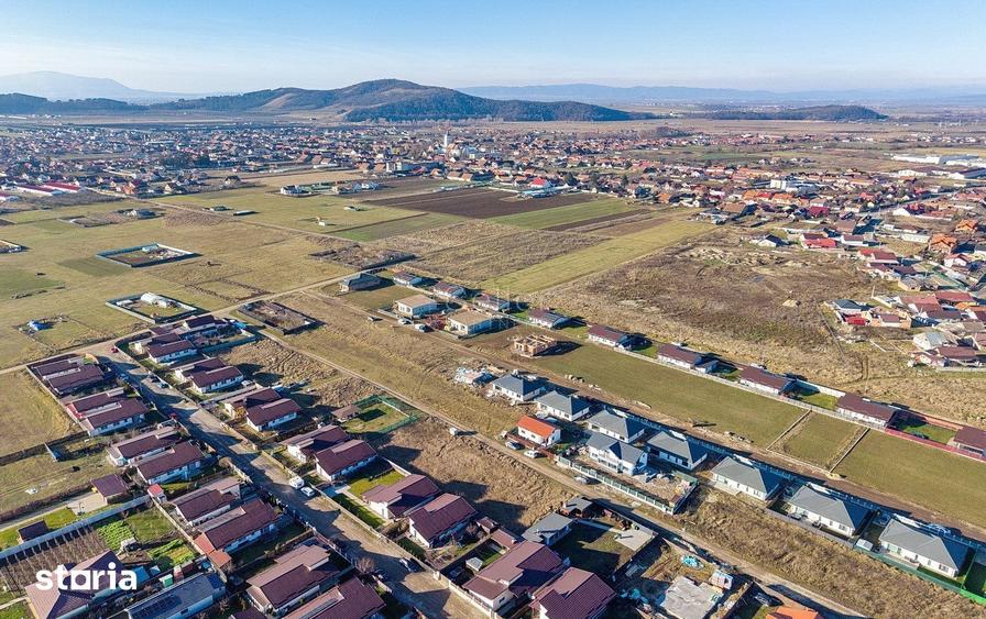 Casă cu 4 camere cu Teren 640 Mp în Hărman