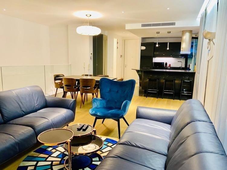 Apartament cu 4 camere decomandat, mobilat în Aviatorilor