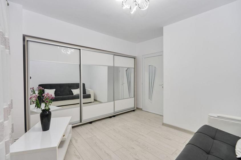 Garsonieră decomandată în Prundu