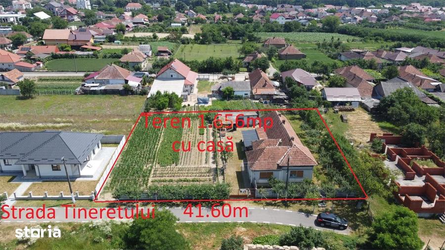 Casă cu 4 camere cu Teren 1656 Mp în Livada