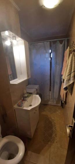 Apartament cu 2 camere semidecomandat în Micro 6