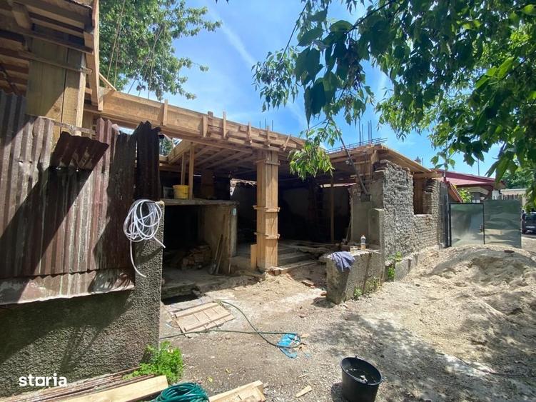 Casă cu 4 camere cu Teren 100 Mp în Grivița