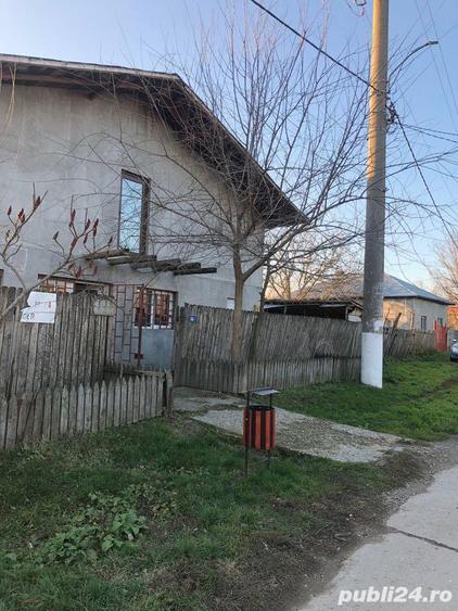 Casă cu 6 camere cu Teren 1200 Mp în Nuci
