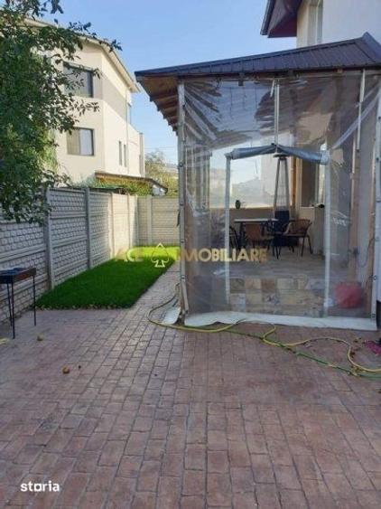 Casă cu 4 camere cu Teren 100 Mp în Central