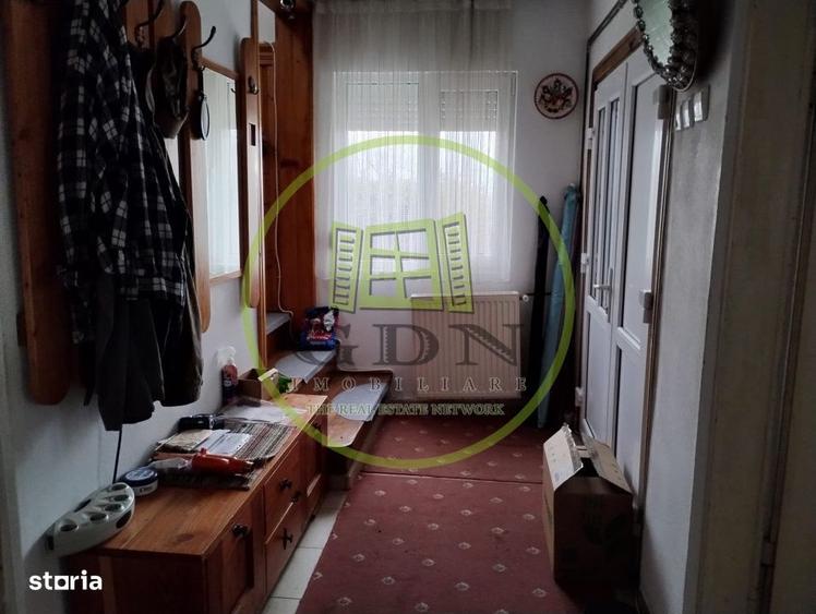 Casă cu 4 camere cu Teren 2200 Mp în Cerașu