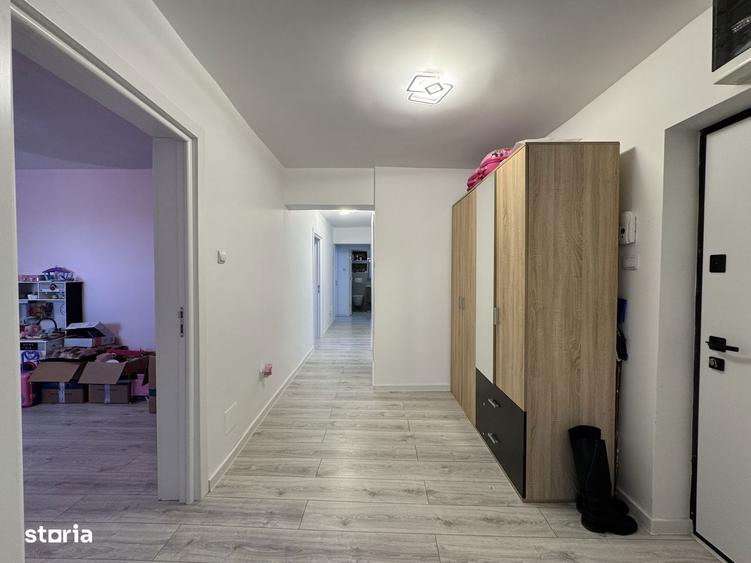Apartament cu 3 camere decomandat în Nicolae Titulescu